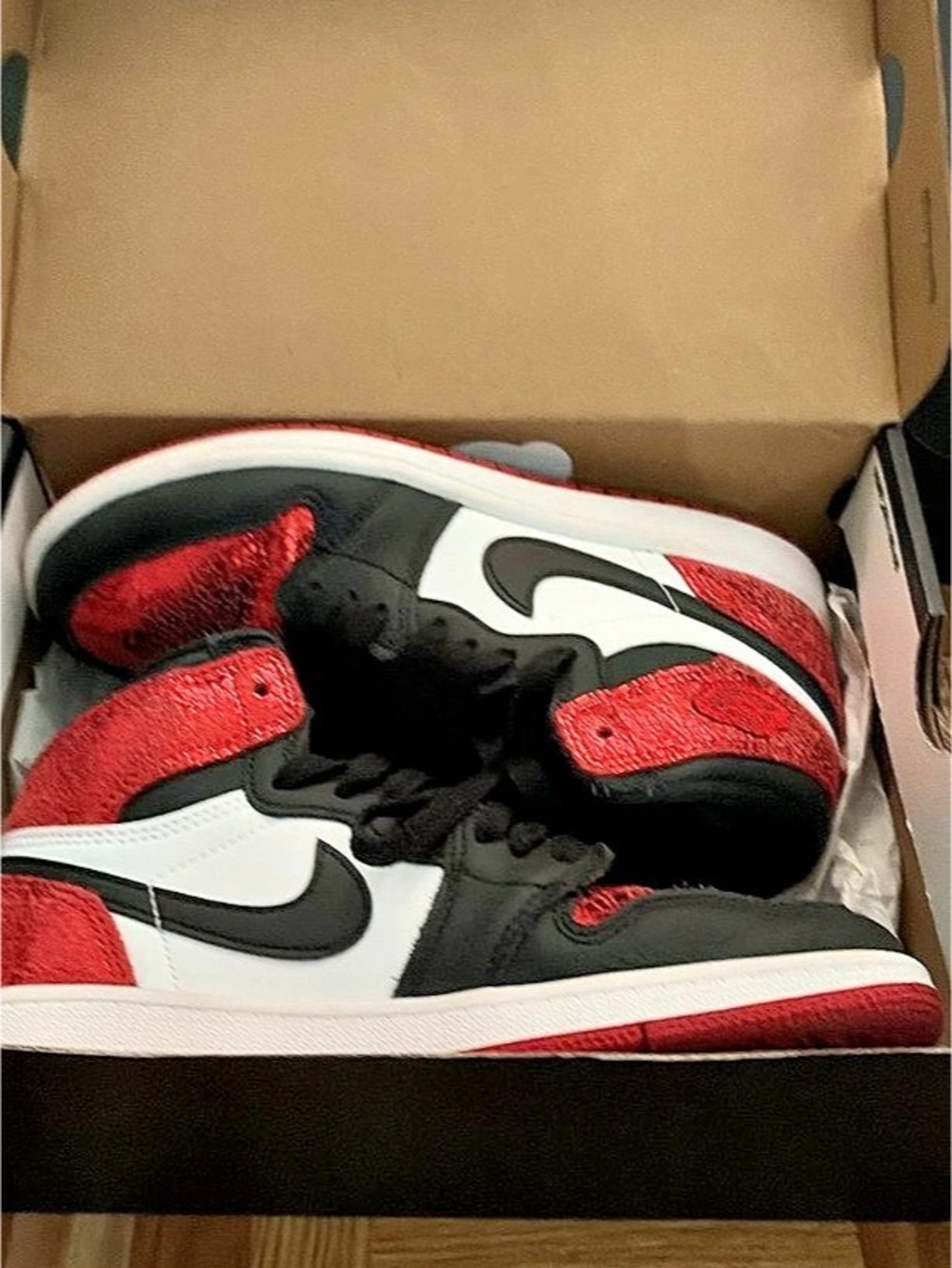 Nike Air Jordan 1 Low Red Black Sneakers US 3Y Like New